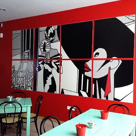 Hotel Byron Solo Per Giovani Riccione Ngoại thất bức ảnh
