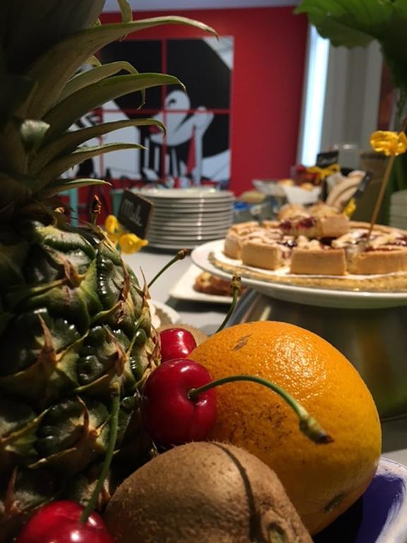 Hotel Byron Solo Per Giovani Riccione Ngoại thất bức ảnh